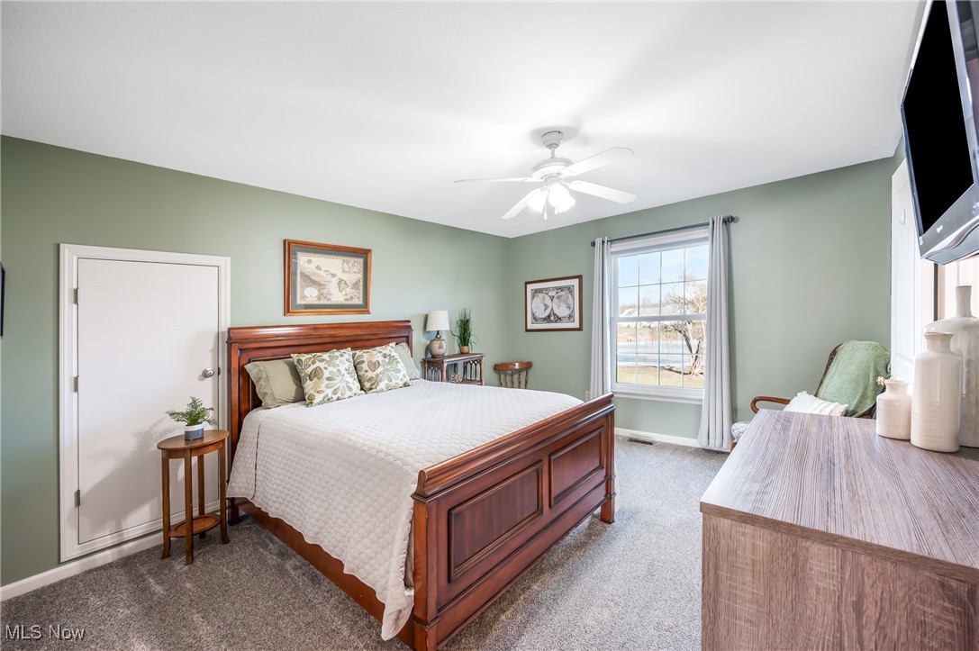 6378 Brianna Way, Warren, Ohio image 27