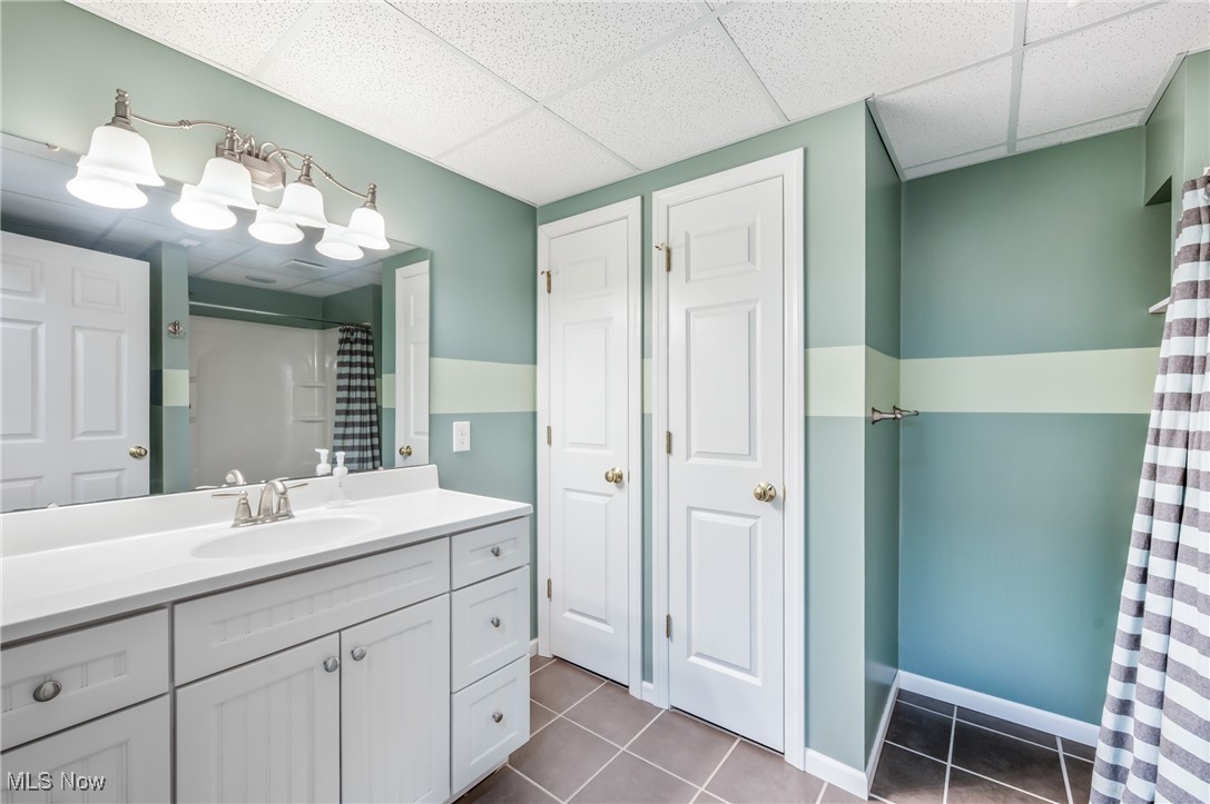 6378 Brianna Way, Warren, Ohio image 37