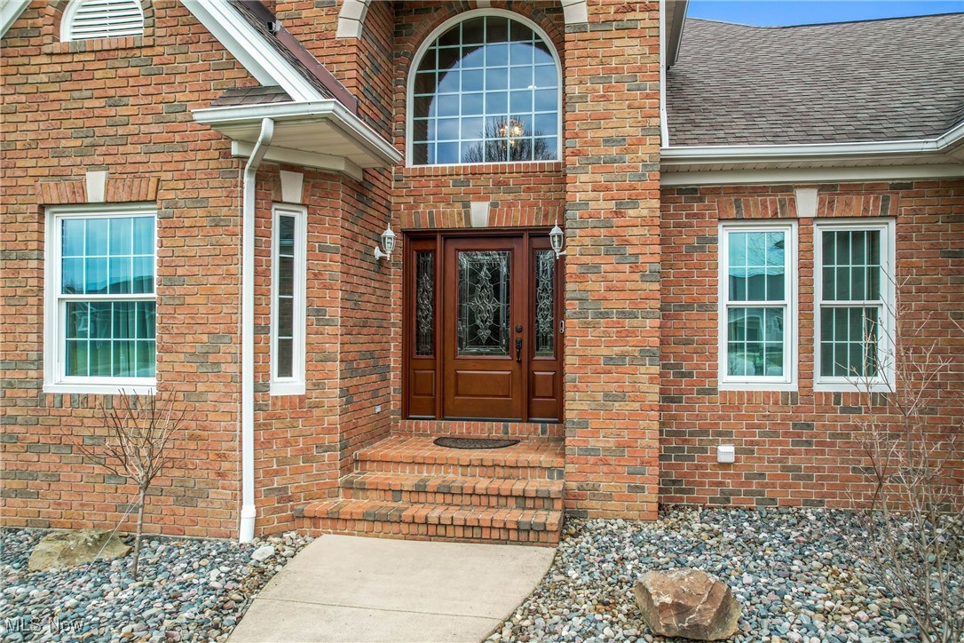 6378 Brianna Way, Warren, Ohio image 3