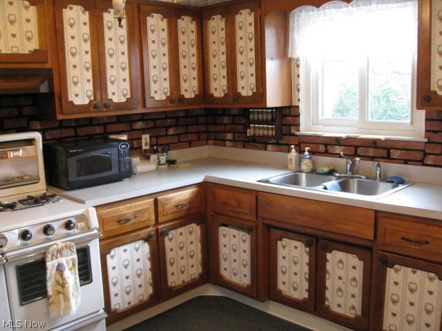 Frnhillhts - Residential