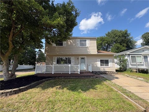 Photo of 983 Jean Avenue, Akron, OH 44310 (MLS # 5238617)