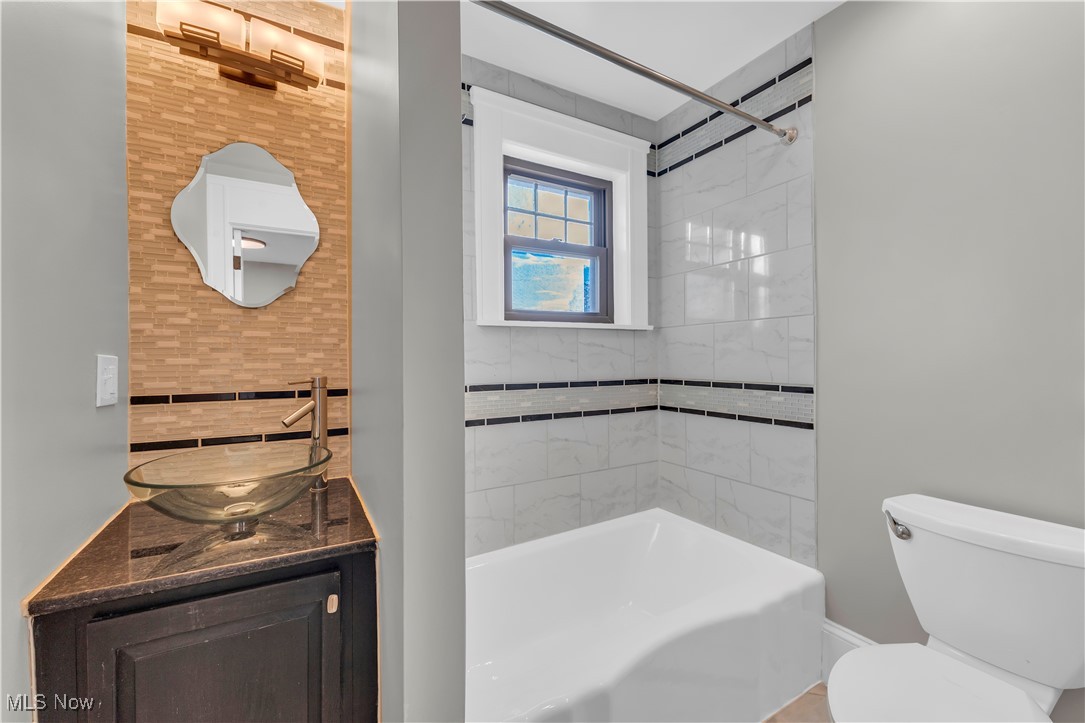 Henry Beach Sub - Residential