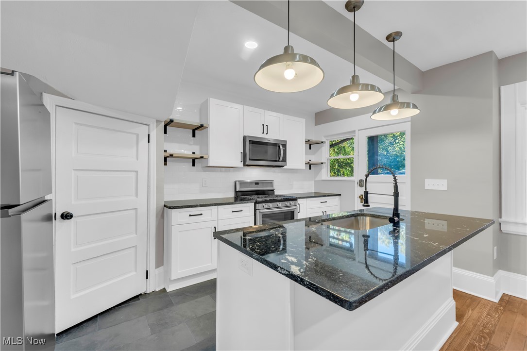 Henry Beach Sub - Residential