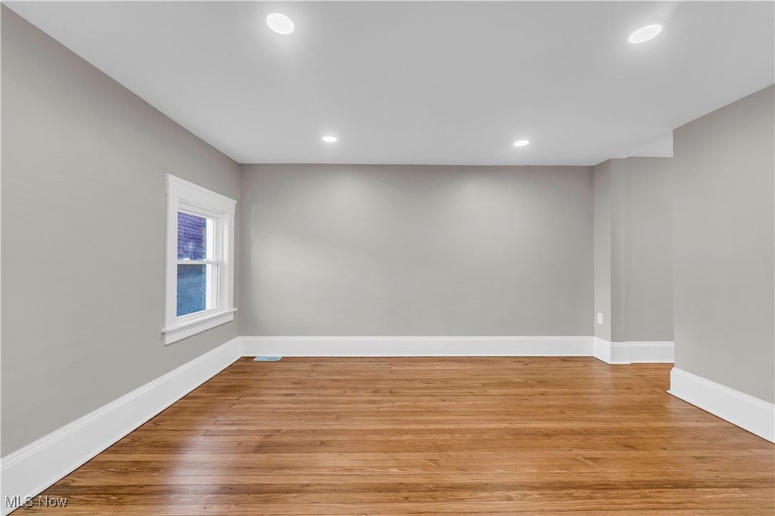 Henry Beach Sub - Residential