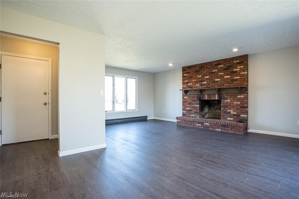 Eagle Oaks - Residential Lease