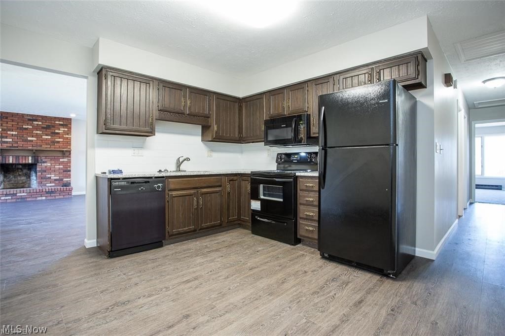 Eagle Oaks - Residential Lease