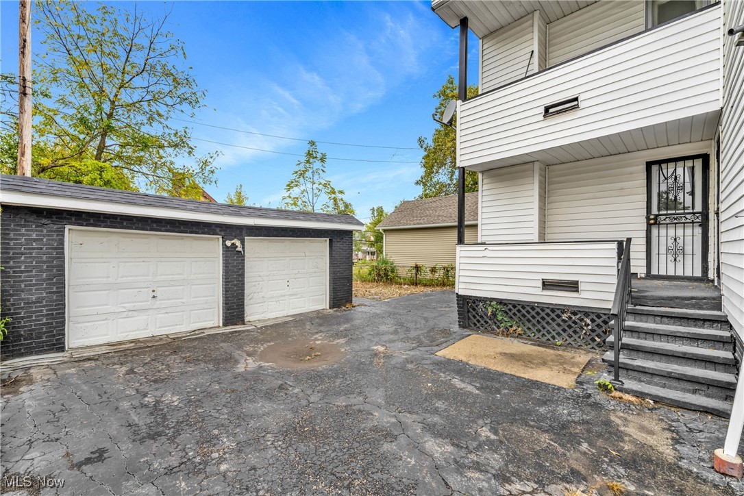 Kinsman Heights - Residential Income