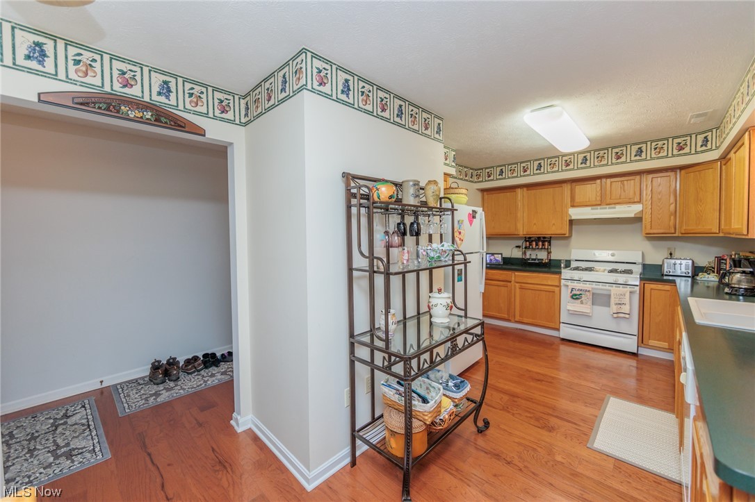 Villas/Crystal Lake Ph I - Residential