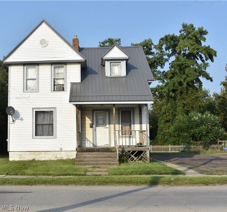 2828 Lake Avenue