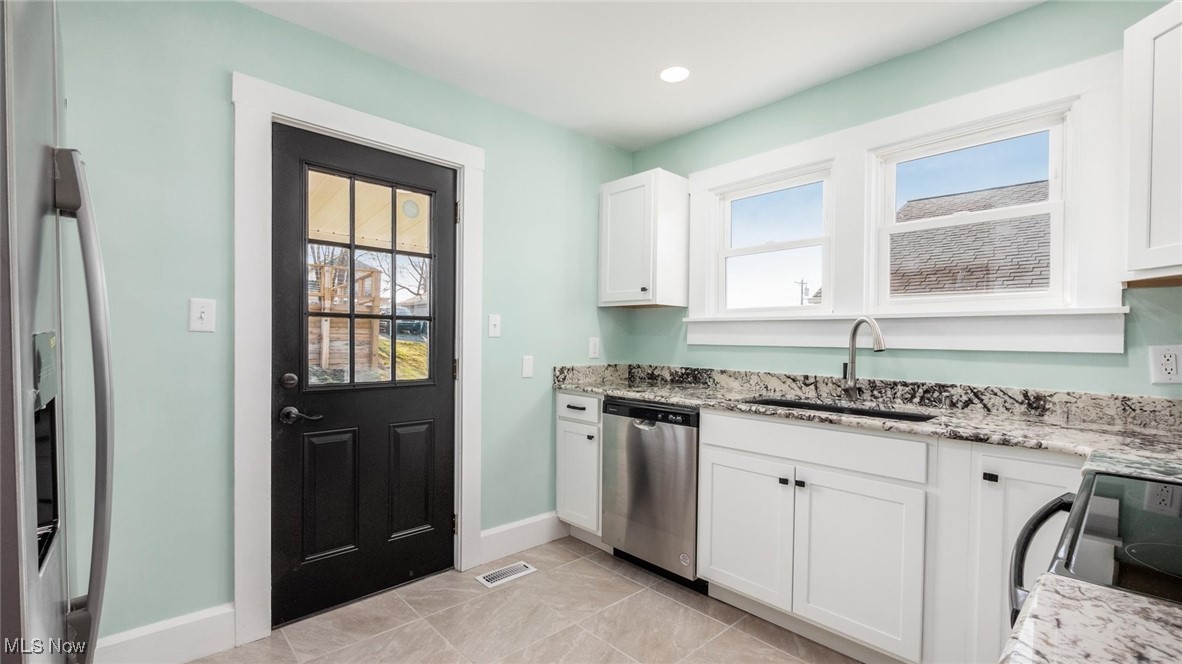 318 Walnut Street, Crooksville, Ohio image 16