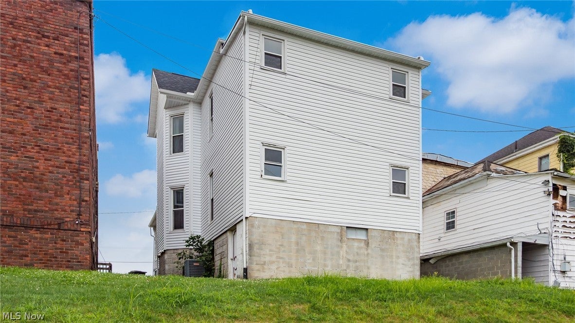 1006 Gaston Avenue