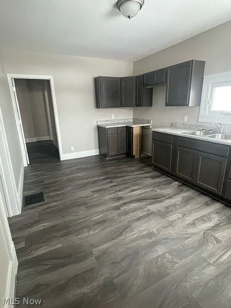 1006 Gaston Avenue
