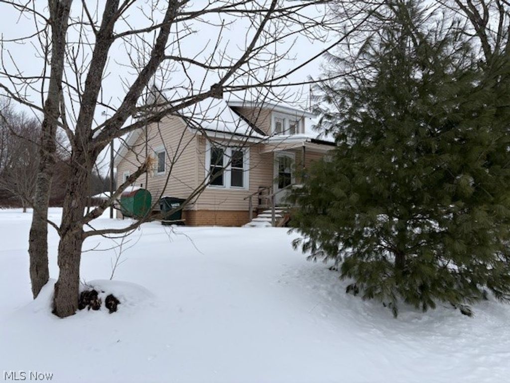 Photo of 14065 Burden Road NE, Alliance, OH 44601 (MLS # 5185961)