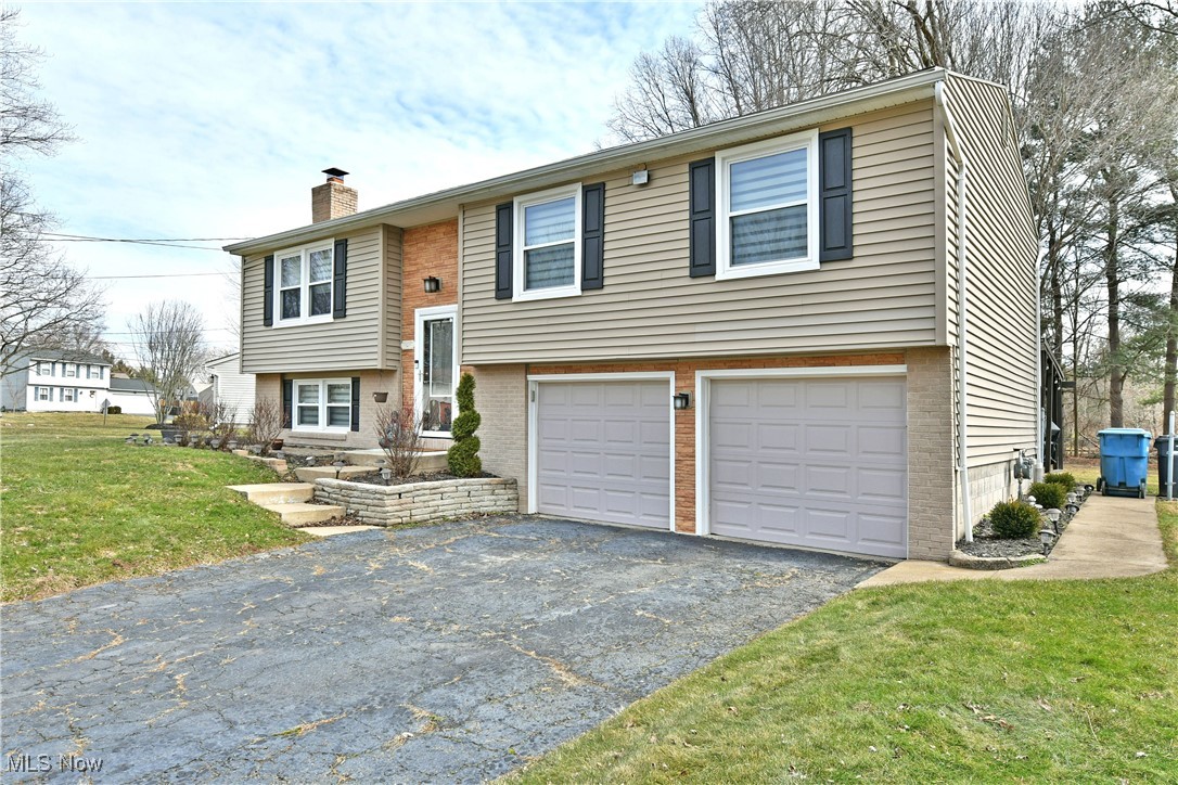 8018 Castle Rock Drive, Warren, Ohio image 47
