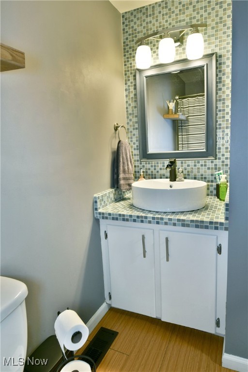 8018 Castle Rock Drive, Warren, Ohio image 25