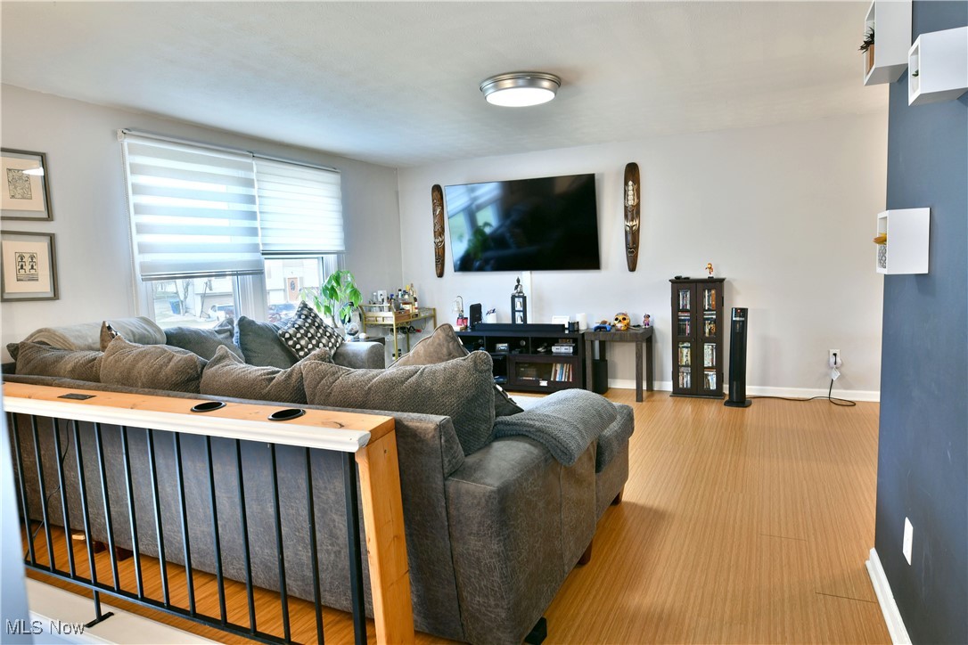 8018 Castle Rock Drive, Warren, Ohio image 7