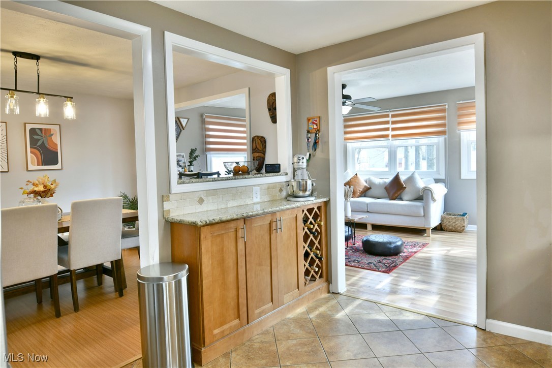 8018 Castle Rock Drive, Warren, Ohio image 22