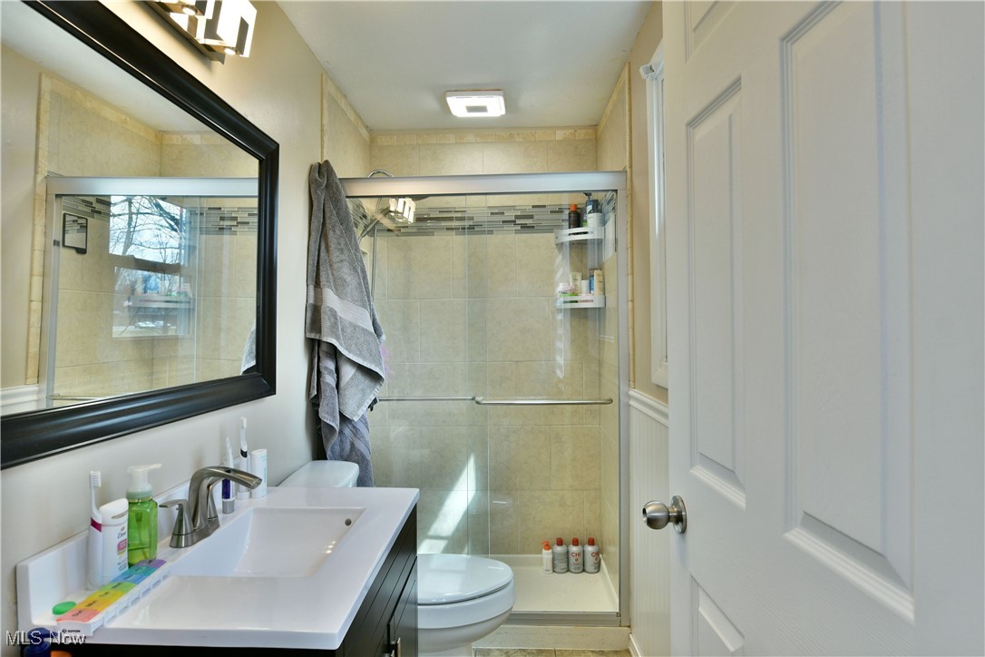 8018 Castle Rock Drive, Warren, Ohio image 38