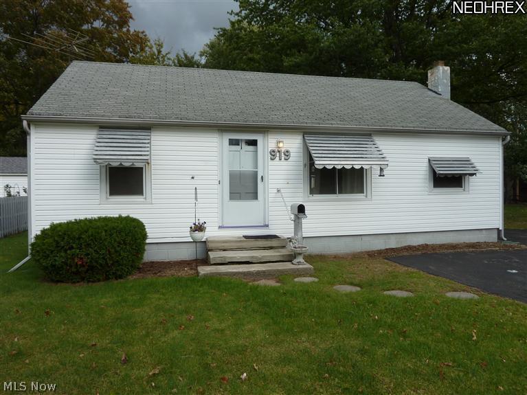 Cute three bedroom, one owner home, with unfinished dormer. Nice size kitchen & sun room. Vinyl sided, newer double pane windows. Laminated wood kitchen floor, carpeting and repainted in 2012. Furnace (2006) and hot water tank(2012). Close to shopping, great location. Nice size double lot with fruit trees, EXTRA LOT, 40x106 IS INCLUDED. Motivated Seller.
