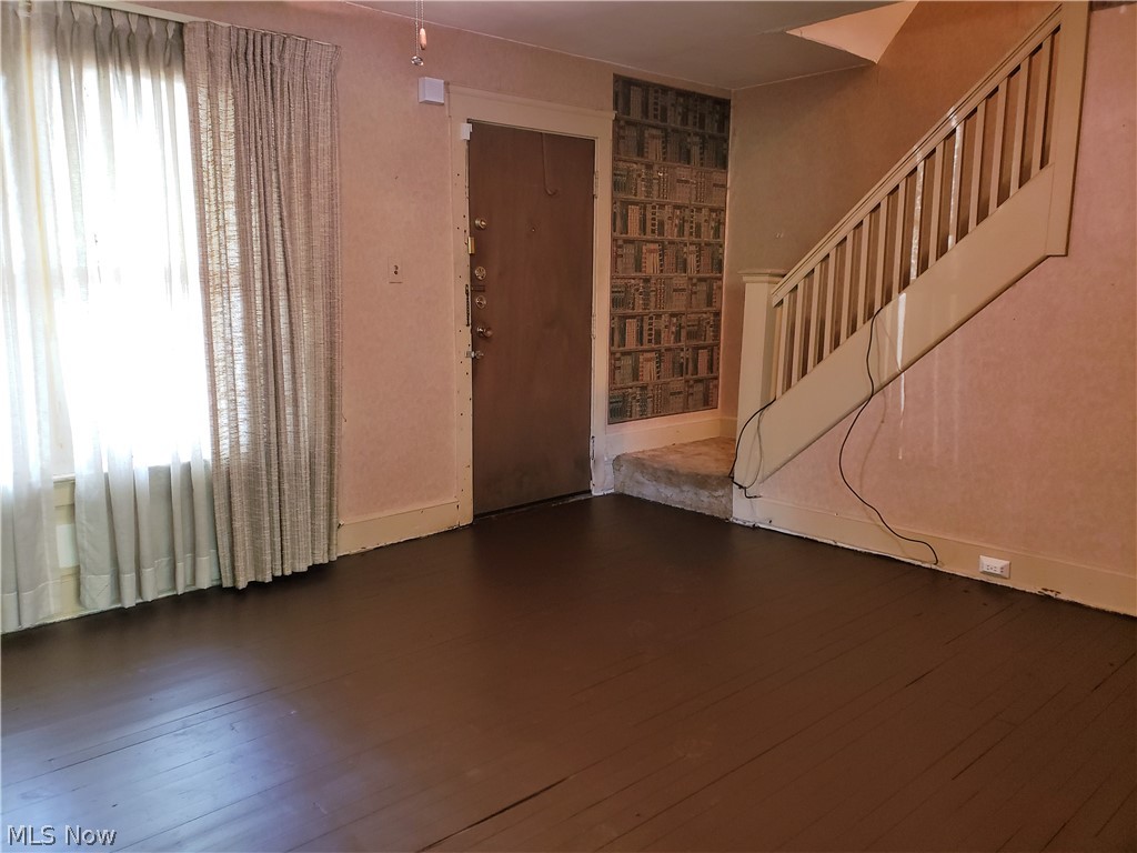 Elworthy-Helwick Cos St Clair - Residential