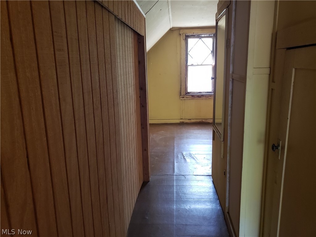 Elworthy-Helwick Cos St Clair - Residential