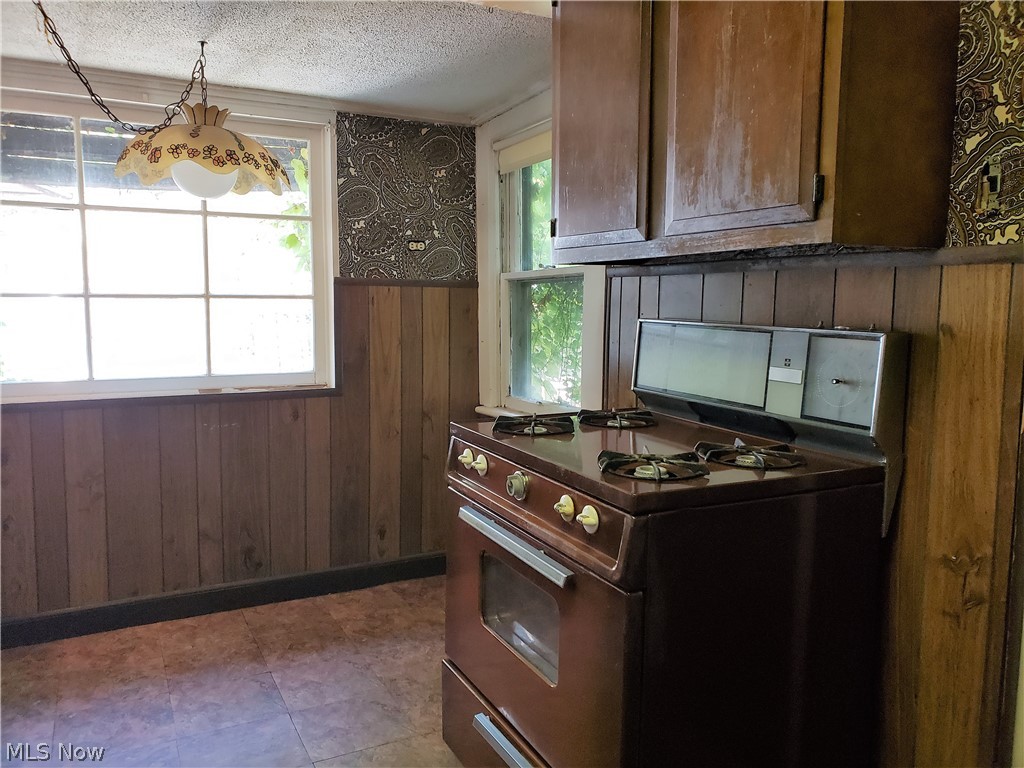 Elworthy-Helwick Cos St Clair - Residential