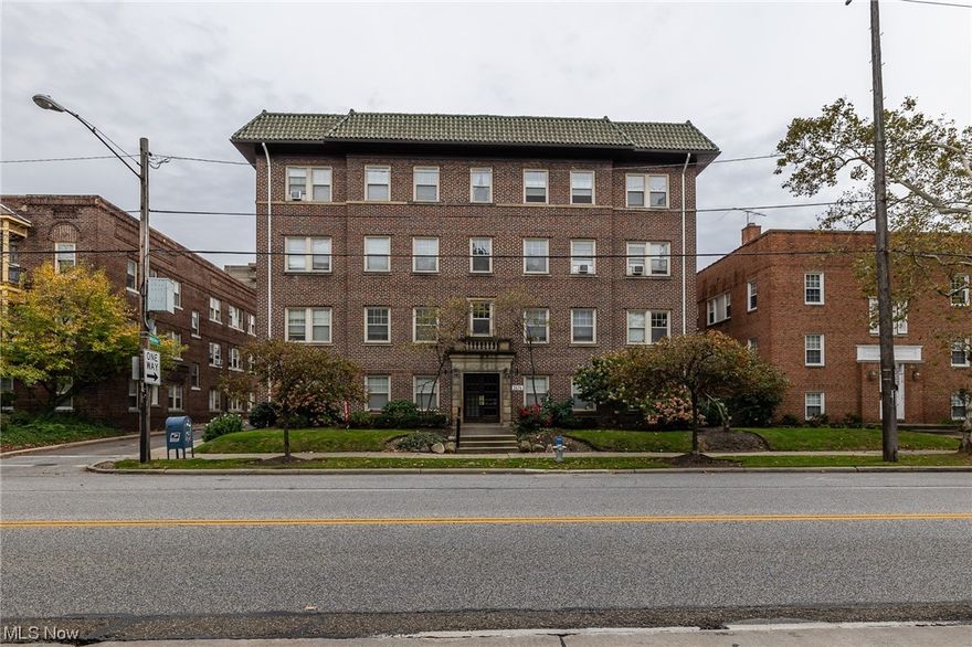 Welcome to this beautifully updated 1-bedroom apartment. It features fresh paint and elegant hardwood flooring throughout. Upon entering, you'll step into a spacious living room bathed in natural sunlight, thanks to its multiple windows. The kitchen is fully equipped with modern appliances, including a fridge, gas range, microwave, and dishwasher. You'll also appreciate the luxurious touch of granite countertops, ample cabinet space, and an adjoining dining room. The bedrooms offer generous proportions and ample closet space for your convenience. Come tour this apartment today!