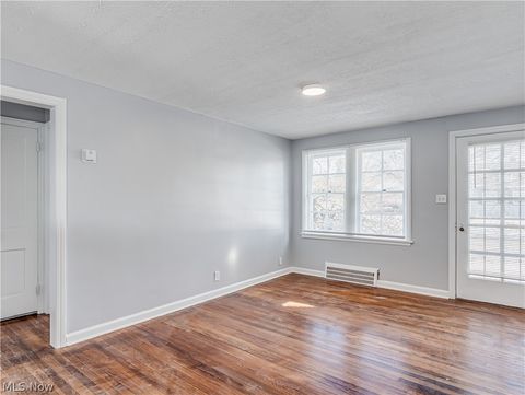 Tiny photo for 5728 South Boulevard, Maple Heights, OH 44137 (MLS # 5187594)