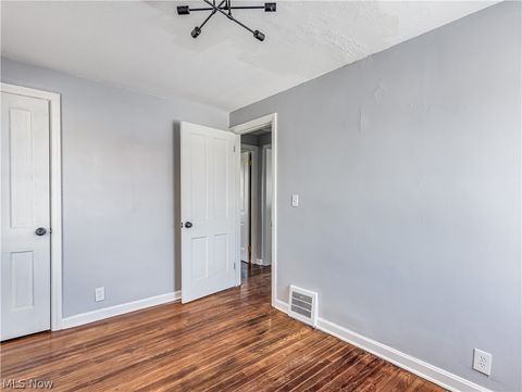 Tiny photo for 5728 South Boulevard, Maple Heights, OH 44137 (MLS # 5187594)