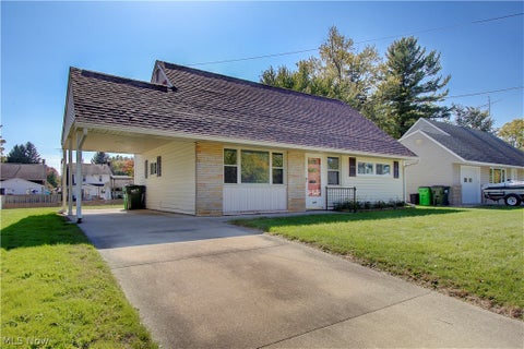 Tiny photo for 147 Catherine Lane, Alliance, OH 44601 (MLS # 5251961)