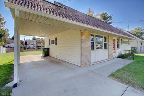 Tiny photo for 147 Catherine Lane, Alliance, OH 44601 (MLS # 5251961)