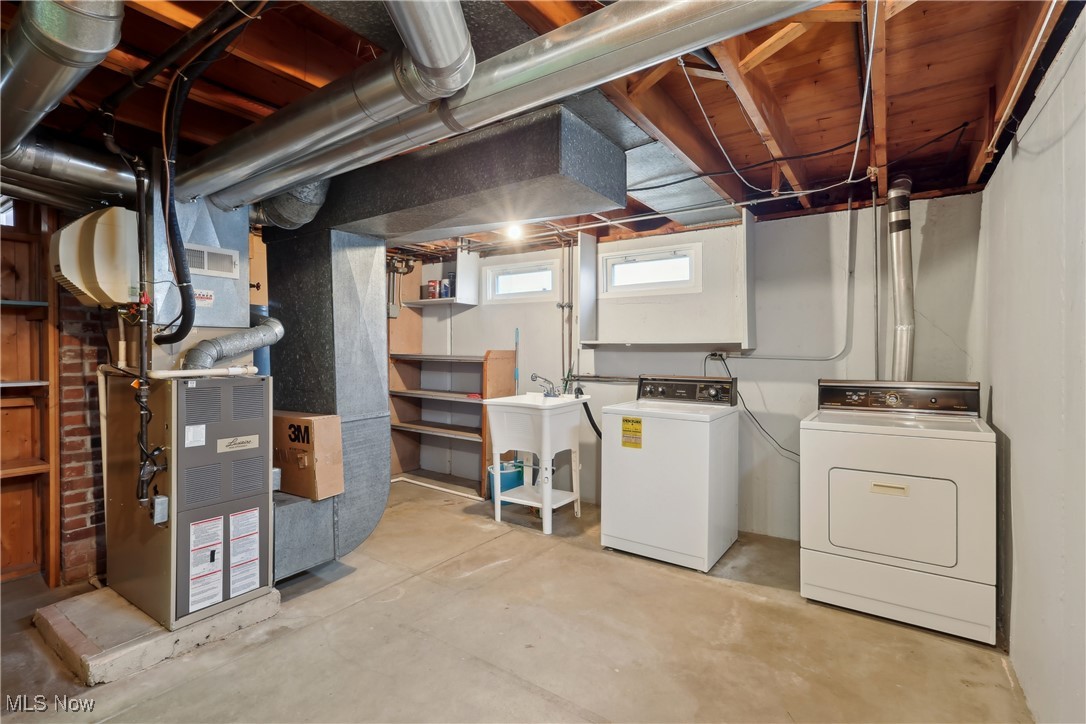 5297 W 149th Street, Brook Park, Ohio image 35
