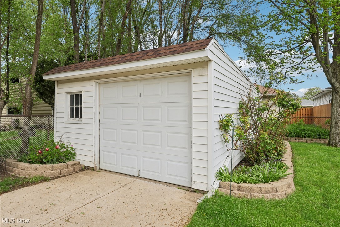 5297 W 149th Street, Brook Park, Ohio image 38