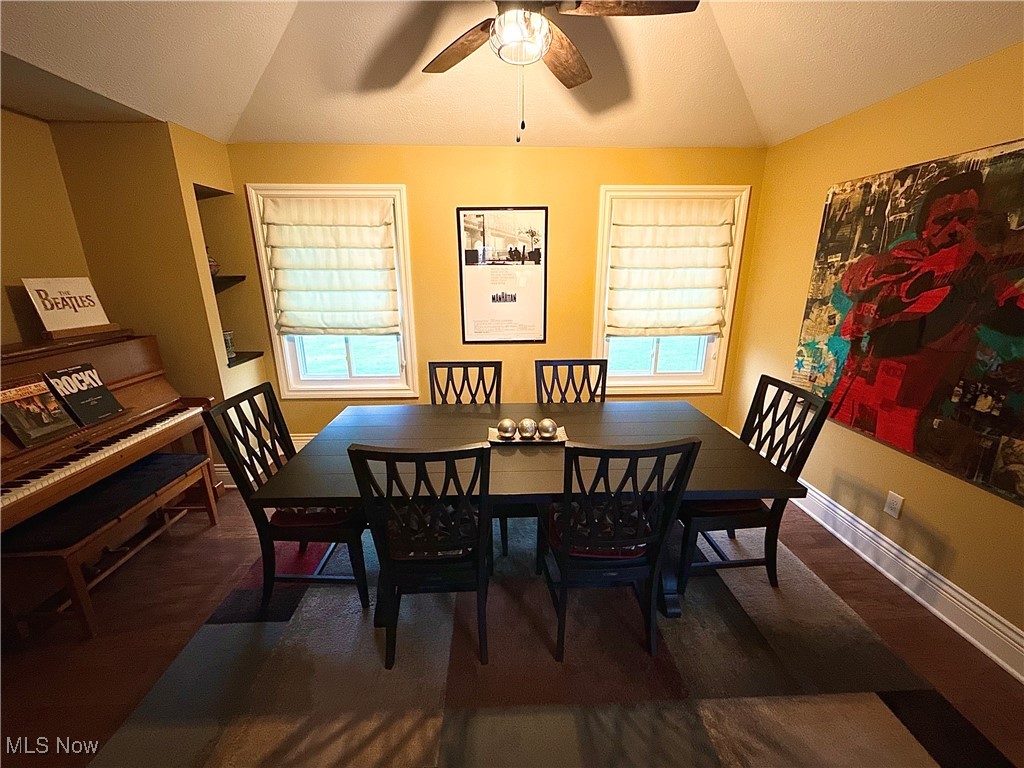 Middleburg Heights, Ohio 44130, United States, 4 Bedrooms Bedrooms, ,2 BathroomsBathrooms,Residential,Pending,107199