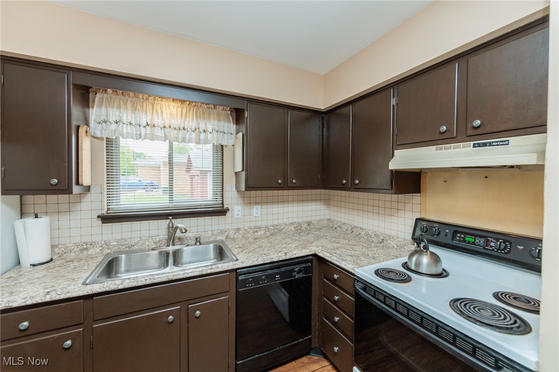 347 Beeler Drive, Berea, Ohio image 17