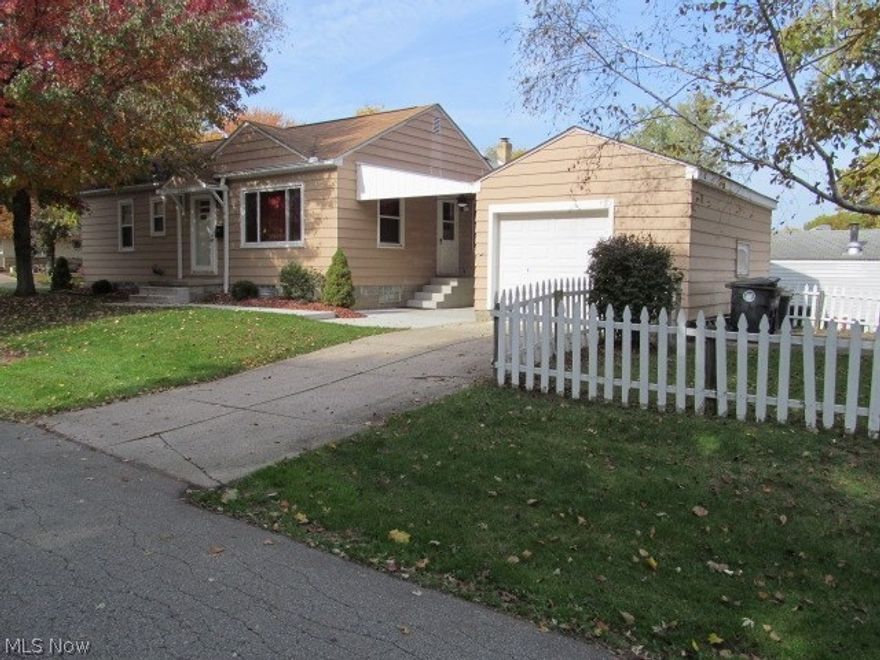 Great Starter or Empty Nestor. 3 Bedroom Ranch in quiet neighborhood near Gorge Metropolitan Park.  Well cared for with numerous updates (See attached list of Upgrades). All Kitchen Appliances included, plus Washer & Dryer. Central Air. Detached Garage with Covered Patio attached to Home. Hardwood Floors throughout. New Living Room Carpeting. Full Basement features 2 Bonus Rooms and Glass Block Windows. Leaf Guard Gutters with 5" Downspouts.  Leaf Guard and Windows carny manufacturer's warranty.   Great Location - walking distance from Rt 8, the new Jackson Elementary School, and Swensons! Easy Maintenance with low Utility Costs a plus. Immediate Possession.  One Year Home Warranty Included. Why Rent for more!