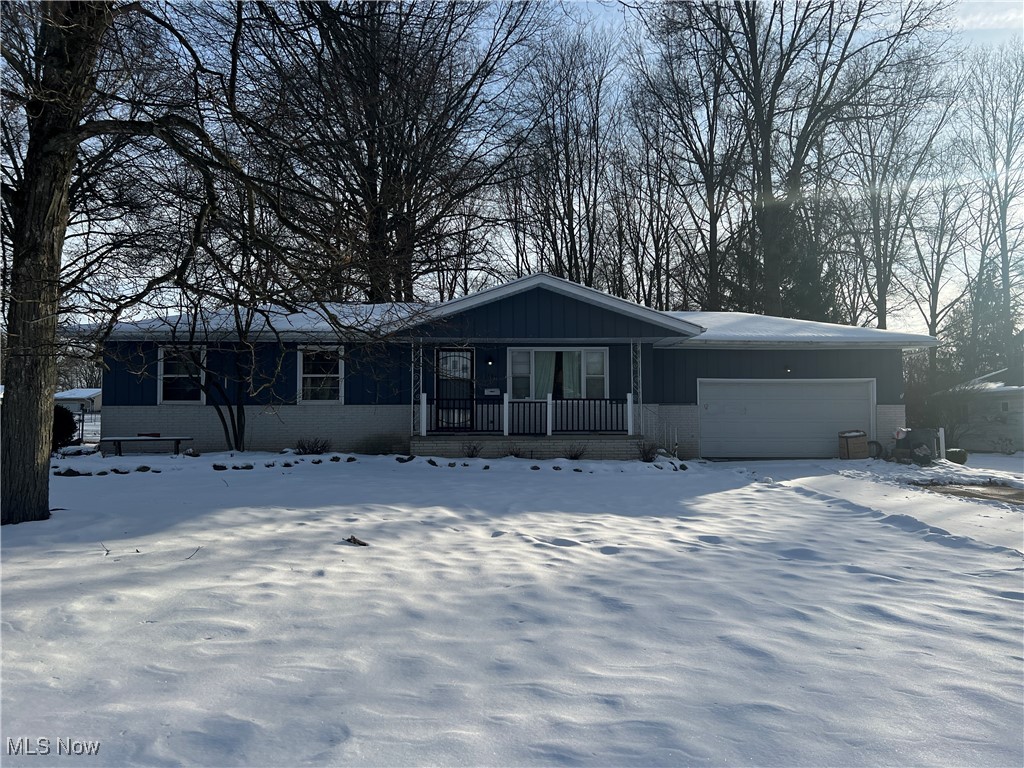 107 W Howe Road, Tallmadge, Ohio image 1