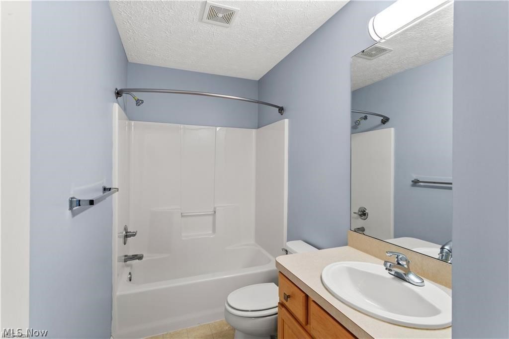 Wyndgate Club Condos Ph 03 - Residential Lease