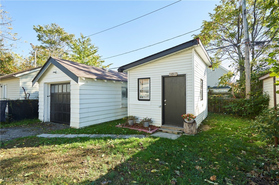 Cleveland, Ohio 44111, United States, 4 Bedrooms Bedrooms, ,2 BathroomsBathrooms,Residential,Active,232264