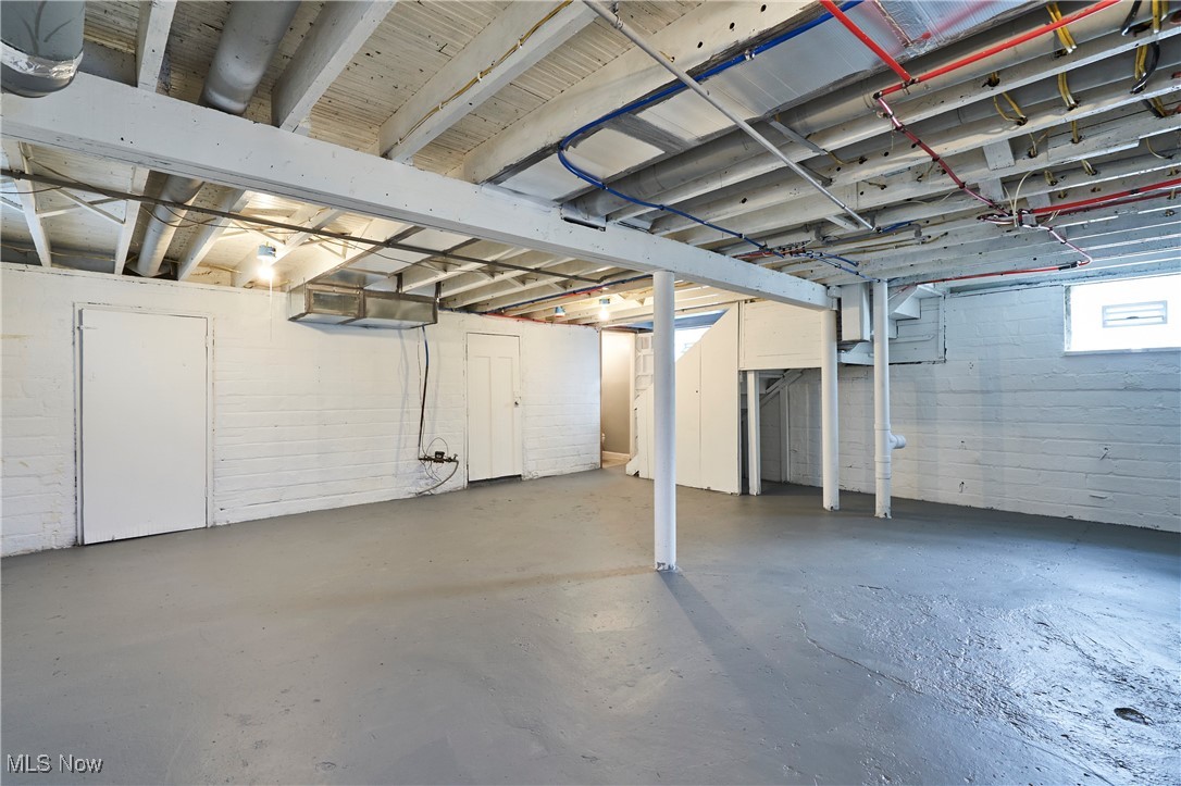 Cleveland, Ohio 44111, United States, 4 Bedrooms Bedrooms, ,2 BathroomsBathrooms,Residential,Active,232264