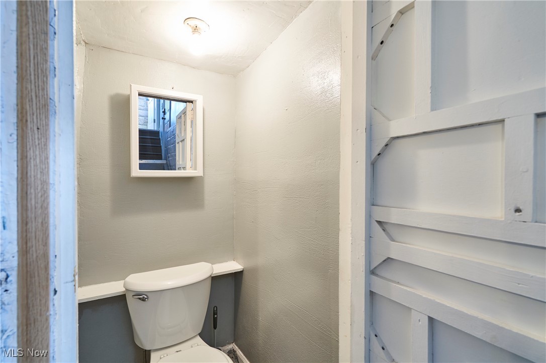 Cleveland, Ohio 44111, United States, 4 Bedrooms Bedrooms, ,2 BathroomsBathrooms,Residential,Active,232264