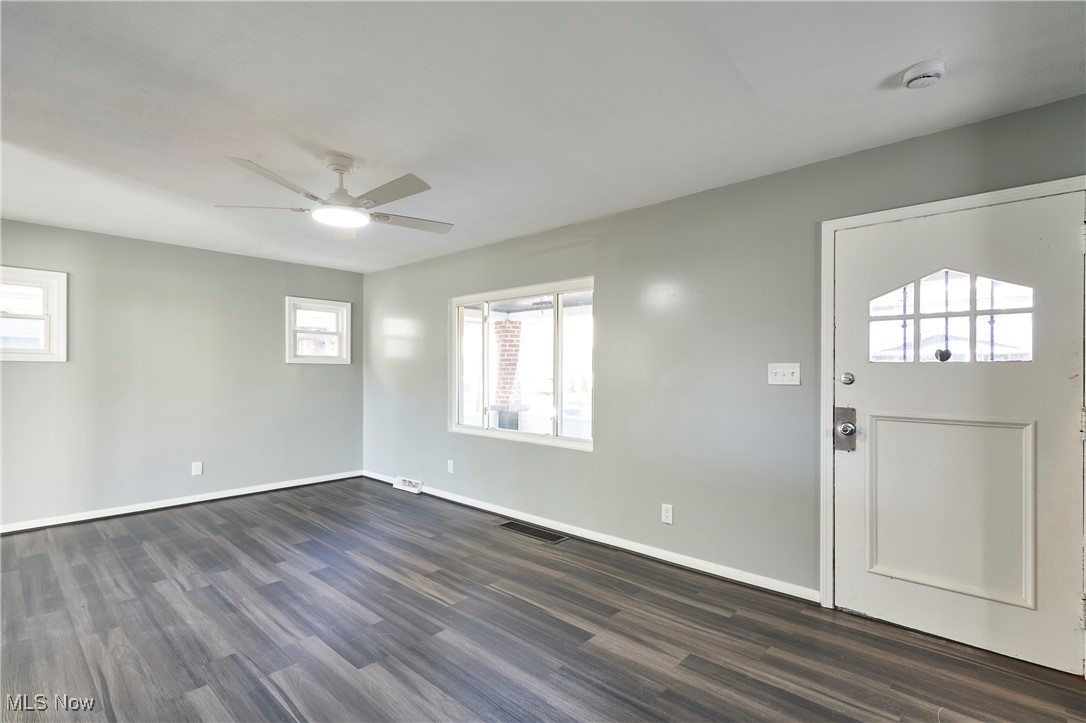 Cleveland, Ohio 44111, United States, 4 Bedrooms Bedrooms, ,2 BathroomsBathrooms,Residential,Active,232264