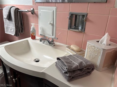 Tiny photo for 1771 Tanglewood Drive, Akron, OH 44313 (MLS # 5190762)