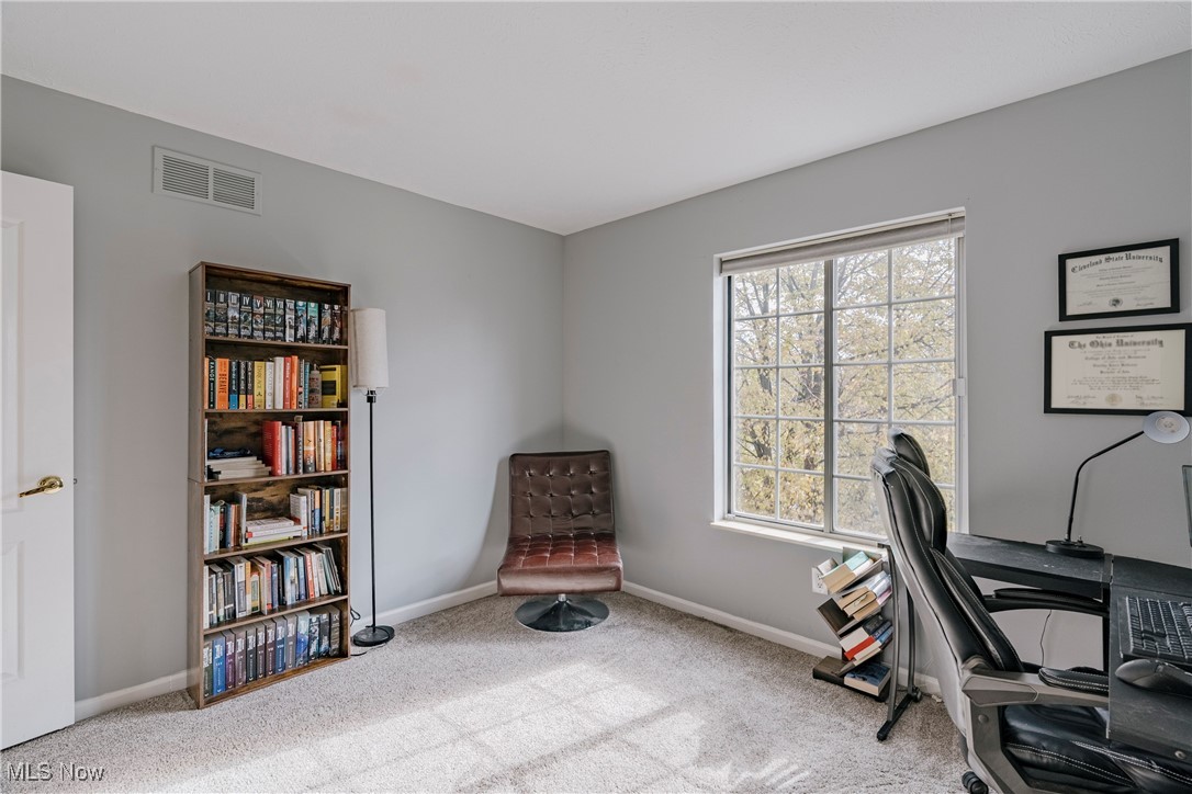 Cobblestone Lane Condo - Residential