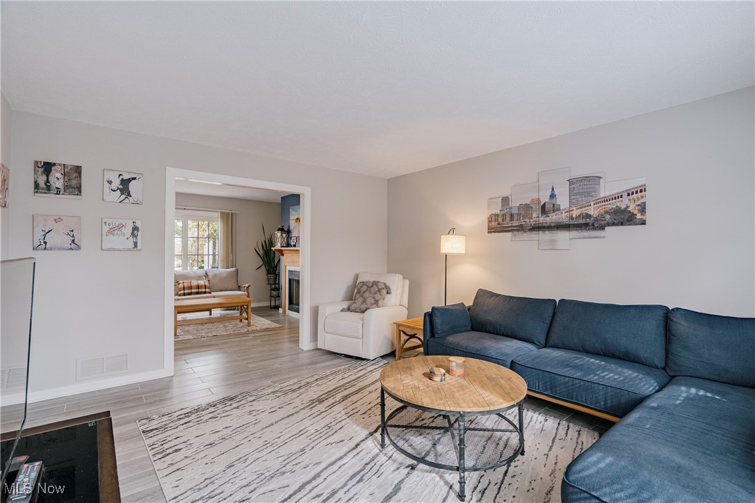 Cobblestone Lane Condo - Residential