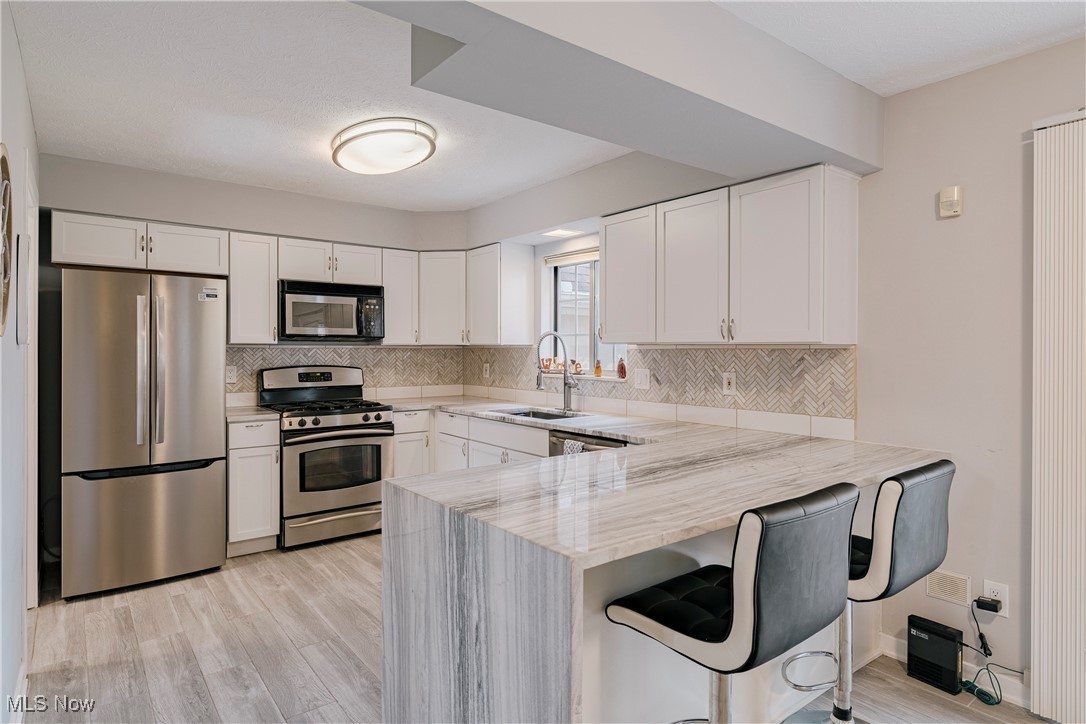 Cobblestone Lane Condo - Residential