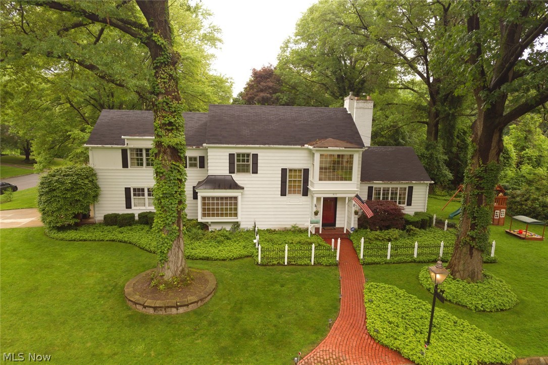 Merriman Manor - Residential