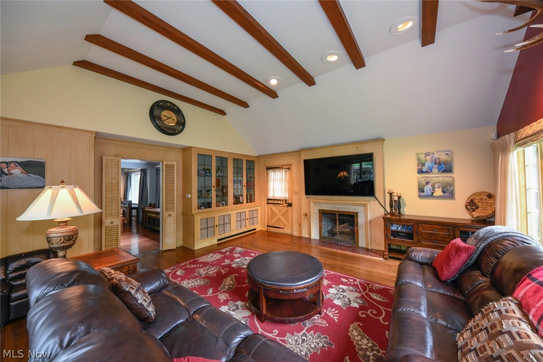 Merriman Manor - Residential