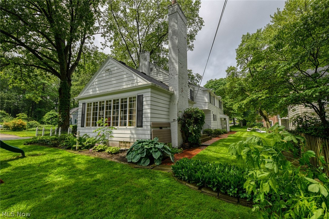 Merriman Manor - Residential