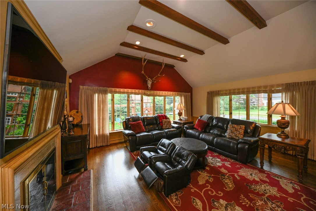 Merriman Manor - Residential